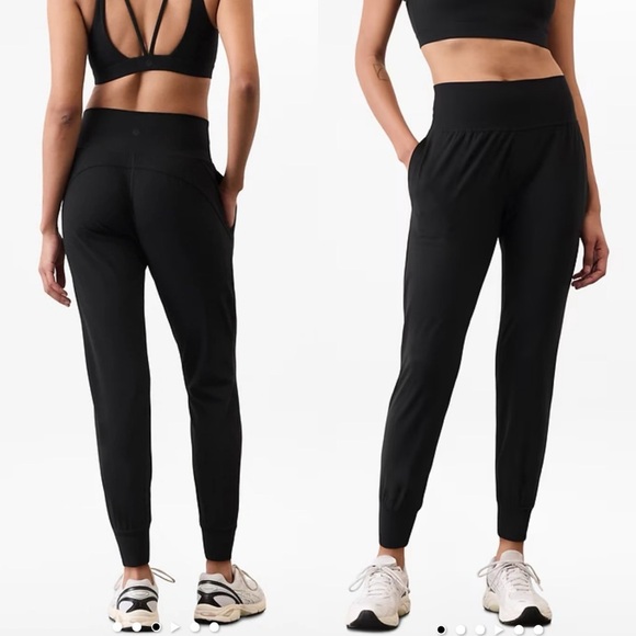 Athleta Pants - ATHLETA Salutation Jogger in Black Size XL
